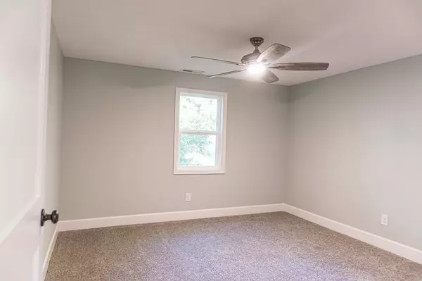 105 Bennett St, Portland, TN 37148