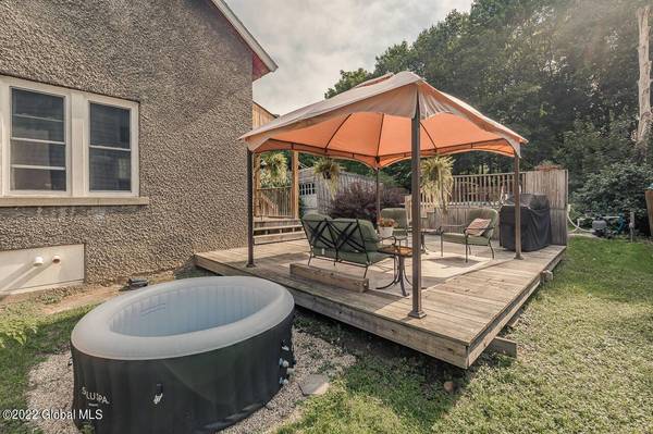 518 N Market Street, Johnstown, NY 12095