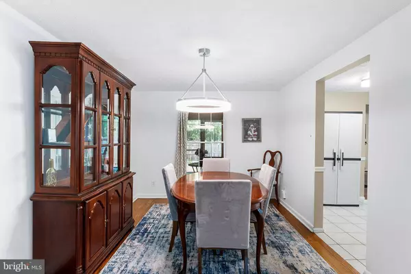 4 ADAMS CT, Marlton, NJ 08053