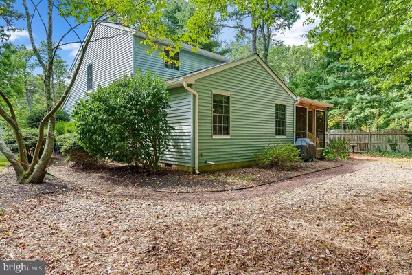 4 ADAMS CT, Marlton, NJ 08053