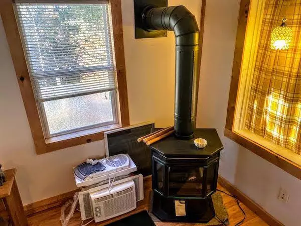 15930 225th AVE NW, Elk River, MN 55309