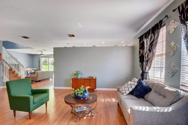 2742 Misty Oaks CIR, Royal Palm Beach, FL 33411