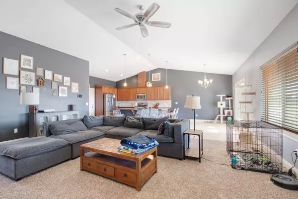 328 Oakmont DR, Spring Creek, NV 89815