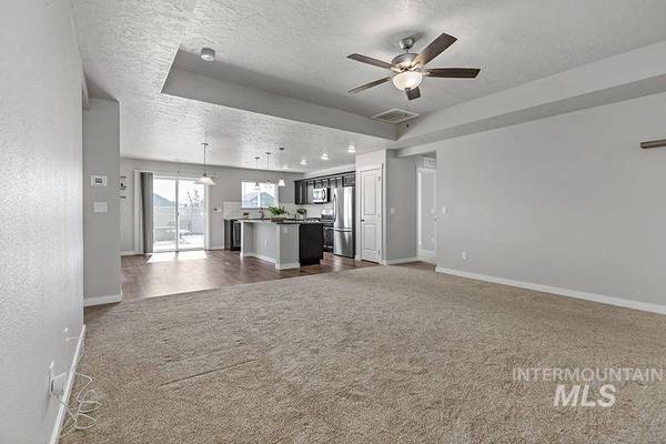 3122 N Greengate Way, Star, ID 83669