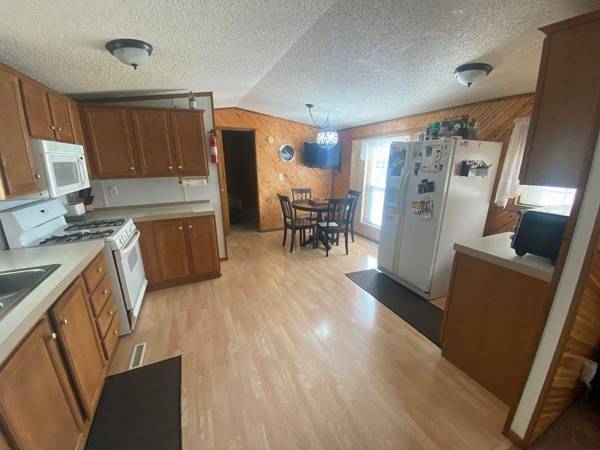 108 FLORA Way - City of Clintonville, Clintonville, WI 54929-8857