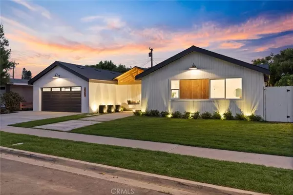 2385 Cornell DR, Costa Mesa, CA 92626