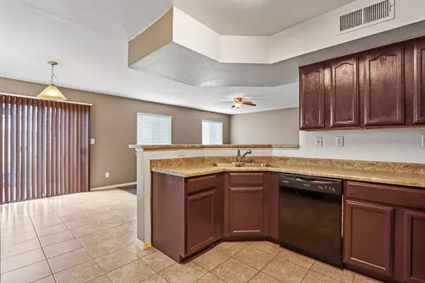 11925 Mesquite Miel Drive, El Paso, TX 79934