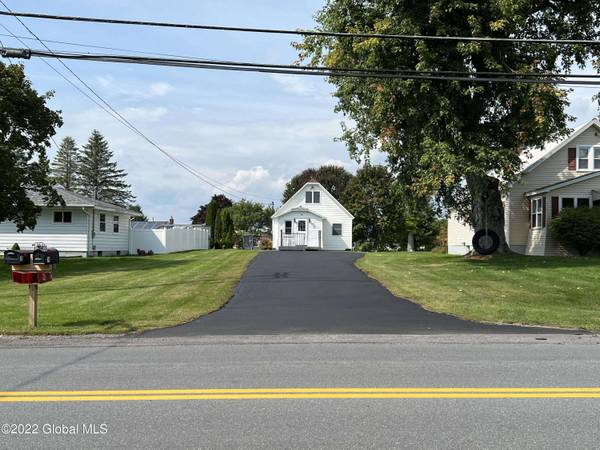 74 Northern Boulevard, Hagaman, NY 12086