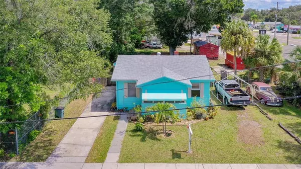 2114 52ND ST S, Gulfport, FL 33707