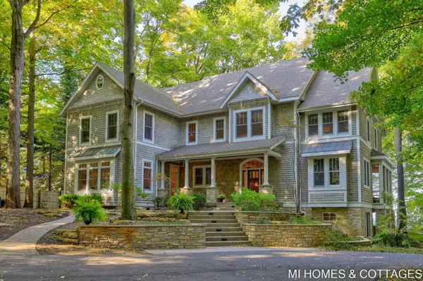 2192-A Lakeshore Drive