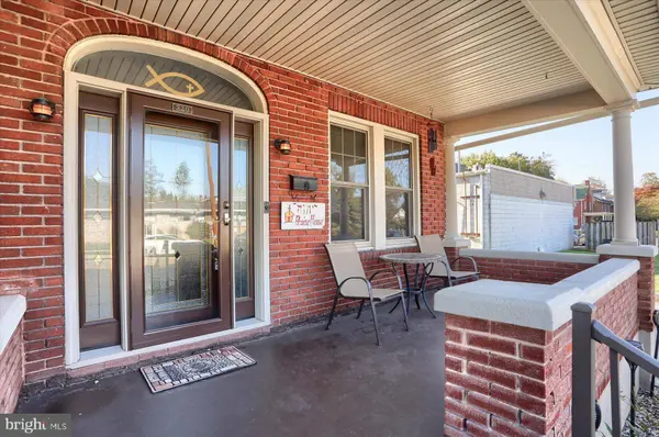 220 E SPRINGETTSBURY AVE, York, PA 17403