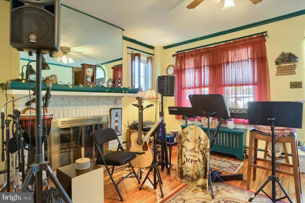 220 E SPRINGETTSBURY AVE, York, PA 17403