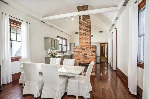 713 GENERAL PERSHING ST, New Orleans, LA 70115