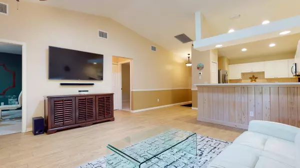 942 S Easy ST, Sebastian, FL 32958