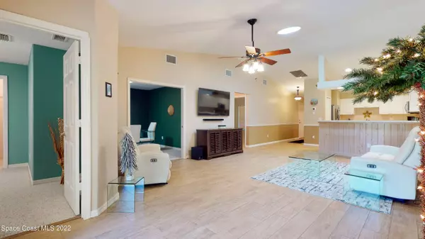 942 S Easy Street, Sebastian, FL 32958