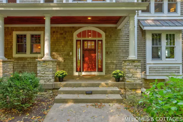 2192-A Lakeshore Drive, Fennville, MI 49408