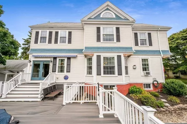 15 Perry St, Danvers, MA 01923