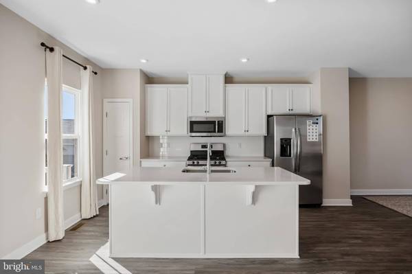 1 HAMILTON CT, Pennsauken, NJ 08110