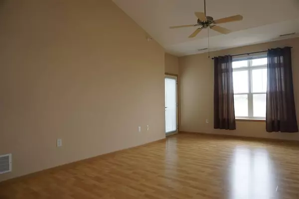 121 Metro Terr #307, Madison, WI 53718