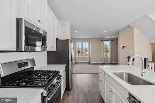 1 HAMILTON CT, Pennsauken, NJ 08110