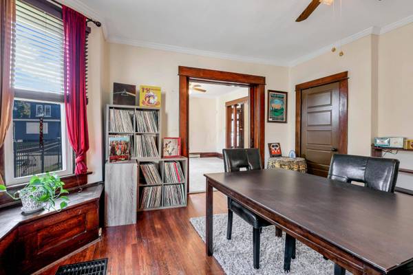 2312 E 5th Avenue, Columbus, OH 43219