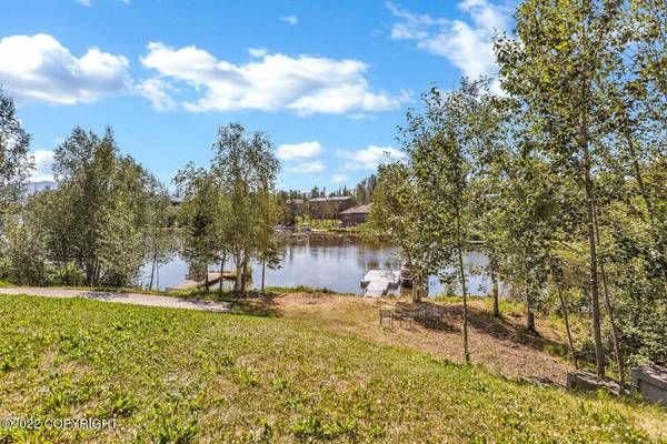 1090 E Lake Shore Avenue, Wasilla, AK 99654