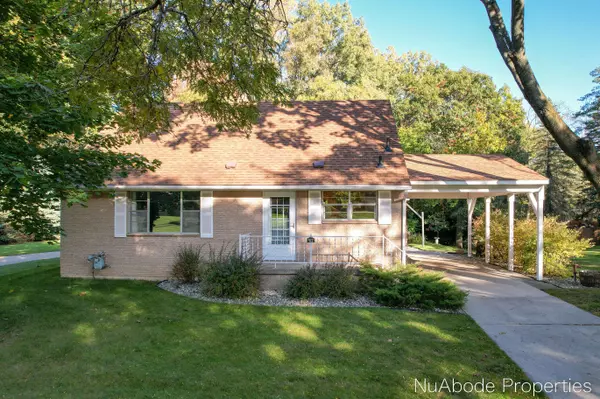 912 Westend NW Avenue, Grand Rapids, MI 49504