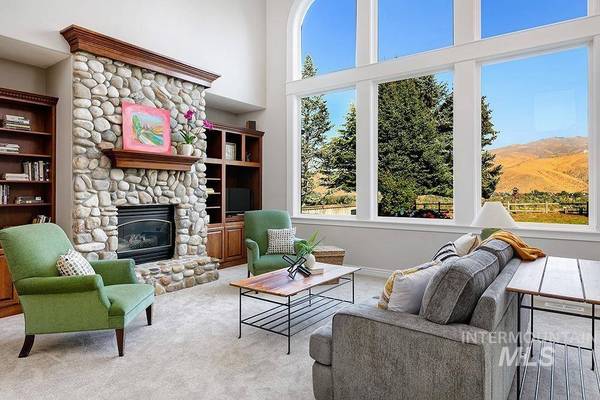 5940 S Schooner Pl, Boise, ID 83716