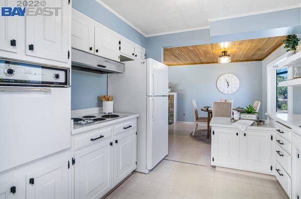 867 Grace Street, Livermore, CA 94550