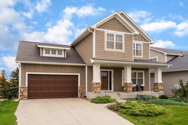 739 Indigo LN, Northfield, MN 55057