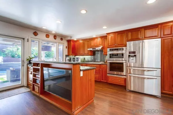 5290 Middleton Rd, San Diego, CA 92109