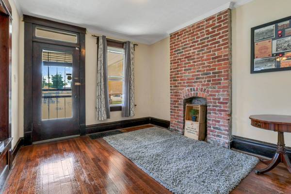 2312 E 5th Avenue, Columbus, OH 43219