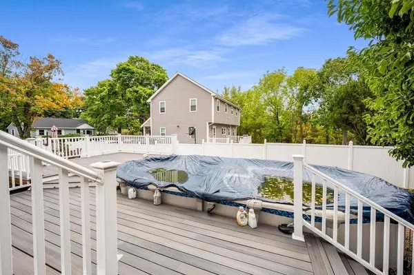 15 Perry St, Danvers, MA 01923