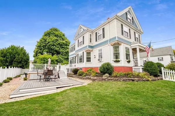 15 Perry St, Danvers, MA 01923