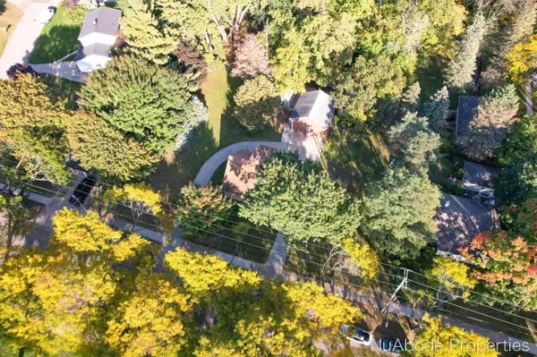 912 Westend NW Avenue, Grand Rapids, MI 49504