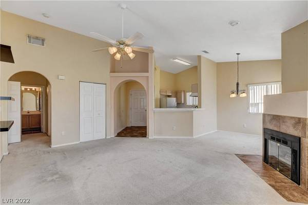 900 Heavenly Hill Court #215, Las Vegas, NV 89145