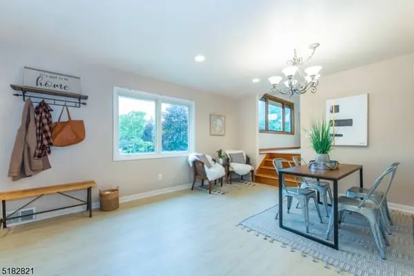 96 Deerfield Rd, West Caldwell Twp., NJ 07006