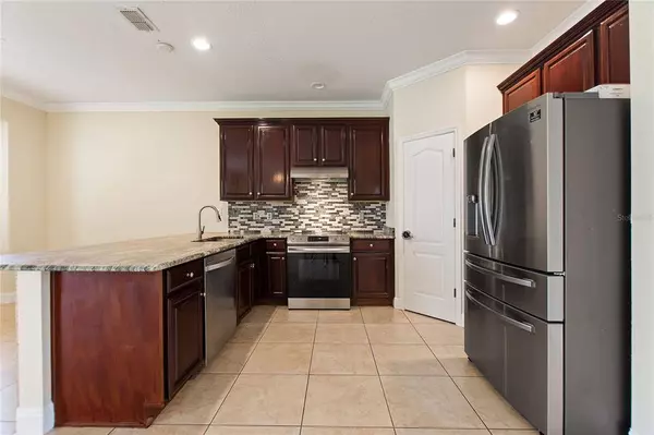 2819 VIA LARGO CT, Kissimmee, FL 34744