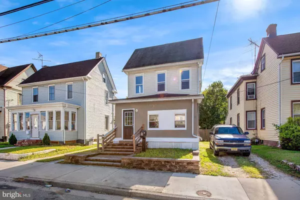 191 S BROAD ST, Penns Grove, NJ 08069