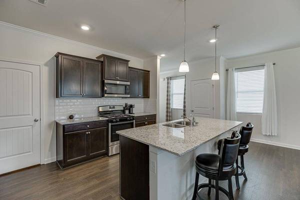 5746 Turnstone TRL, Flowery Branch, GA 30542