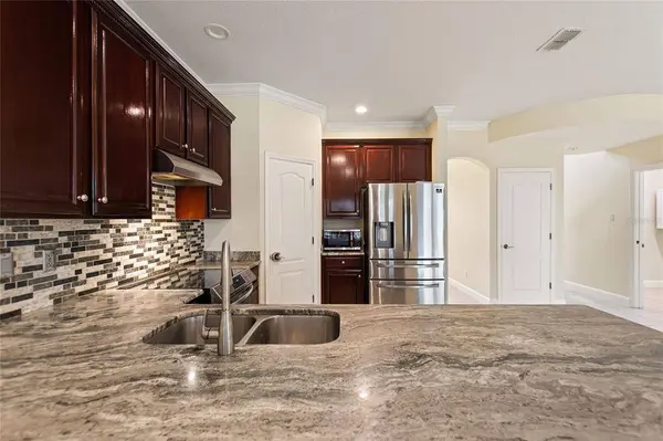 2819 VIA LARGO CT, Kissimmee, FL 34744