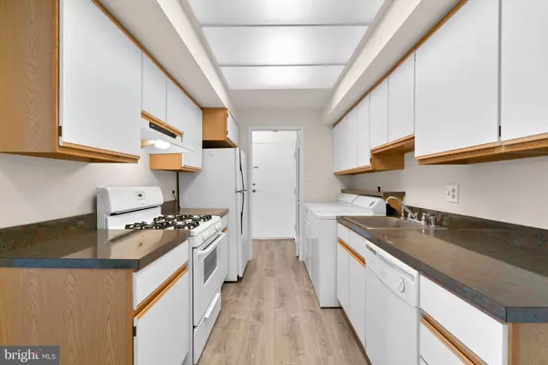 10206 PRINCE PL #4-204, Upper Marlboro, MD 20774