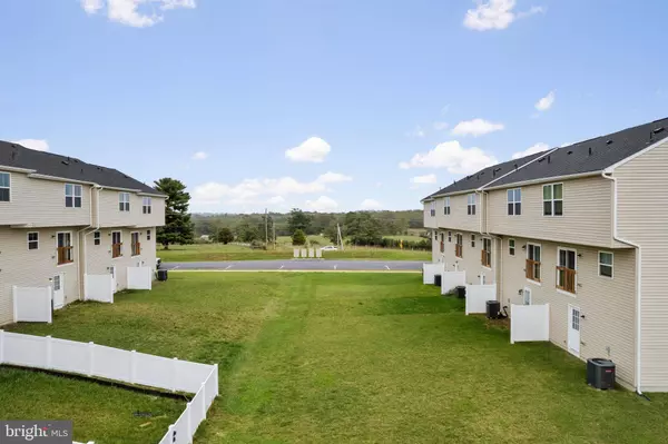 22 NORCROSS CT, Martinsburg, WV 25403