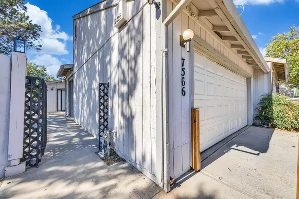 7566 Whisperwillow DR, Sacramento, CA 95828