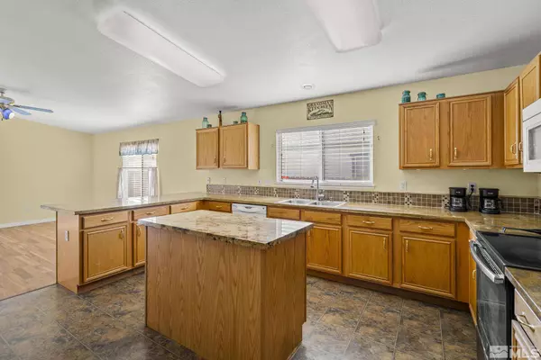 17668 Feather River Court, Reno, NV 89508-5015