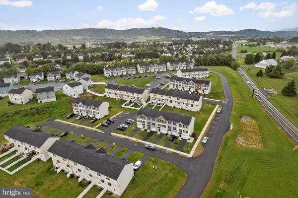 22 NORCROSS CT, Martinsburg, WV 25403