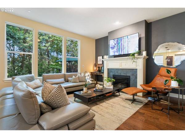 11525 NW KNIGHTSVIEW LN, Portland, OR 97229