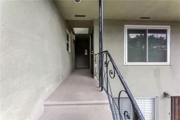 1808 E Appleton ST #8, Long Beach, CA 90802