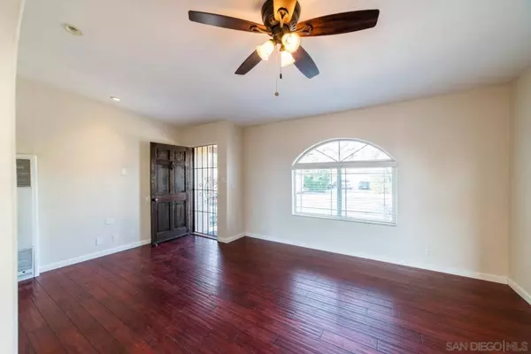 1511 San Jose St, Oceanside, CA 92058