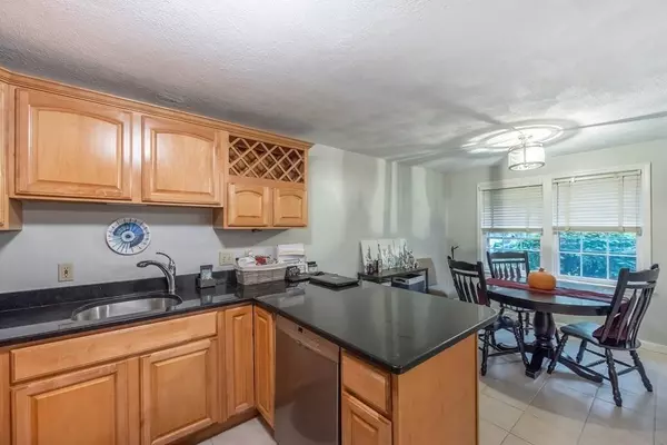 9 Michael Way #9, Andover, MA 01810